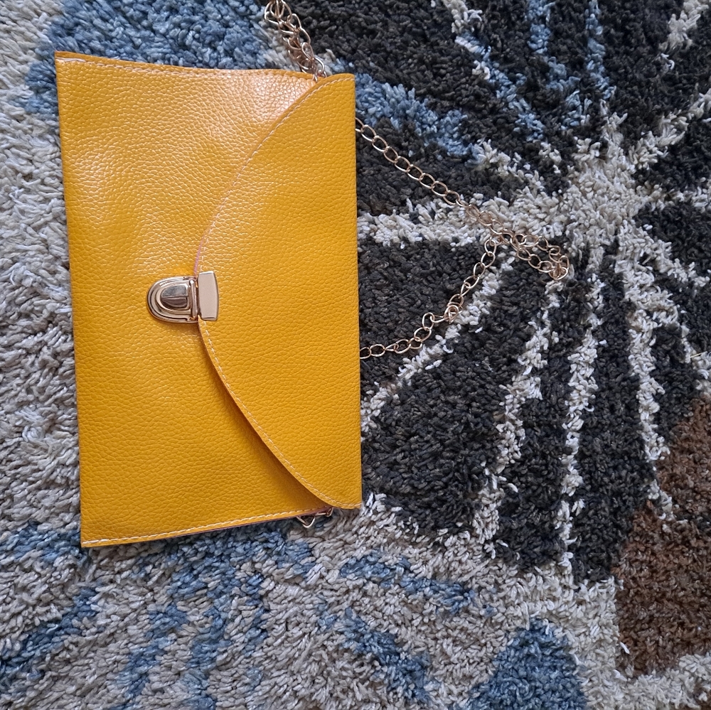 Yellow Crossbody | Clutch